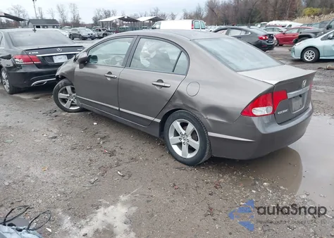 2010 Honda Civic Lx-S z USA, uszkodzony, nr VIN 2HGFA1F67AH558645